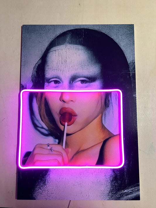 MONA LISA CUSTOM - NEON FRAME