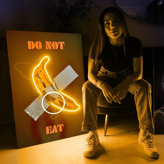 DO NOT EAT Banana - Neon Frame